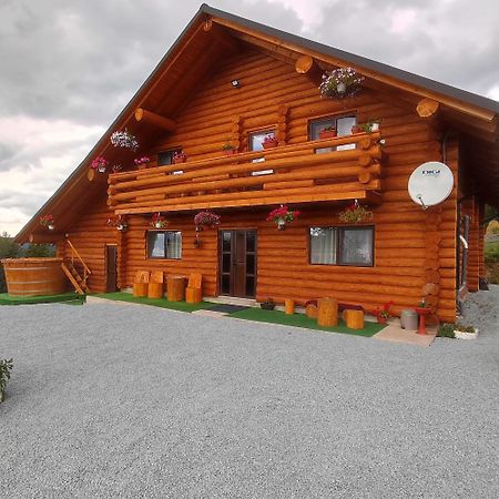 Cabana Colt De Munte Garda de Sus Bagian luar foto