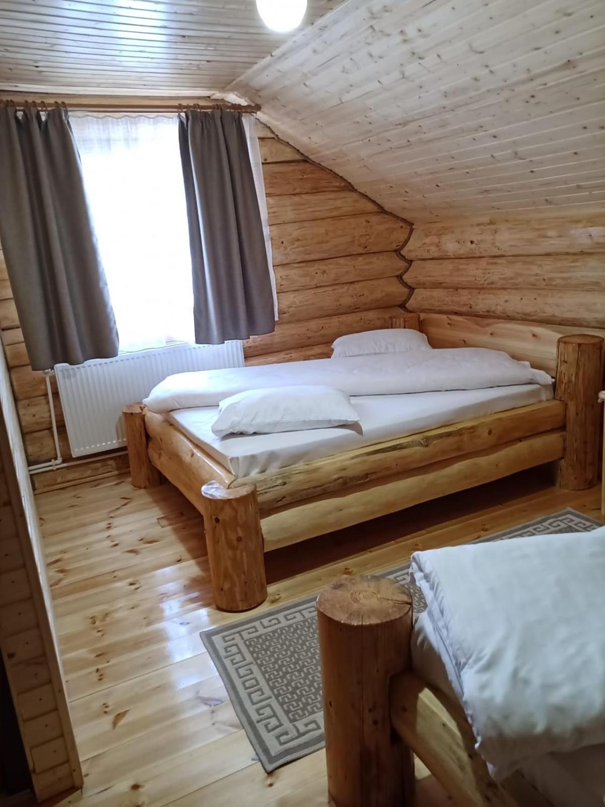 Cabana Colt De Munte Garda de Sus Bagian luar foto