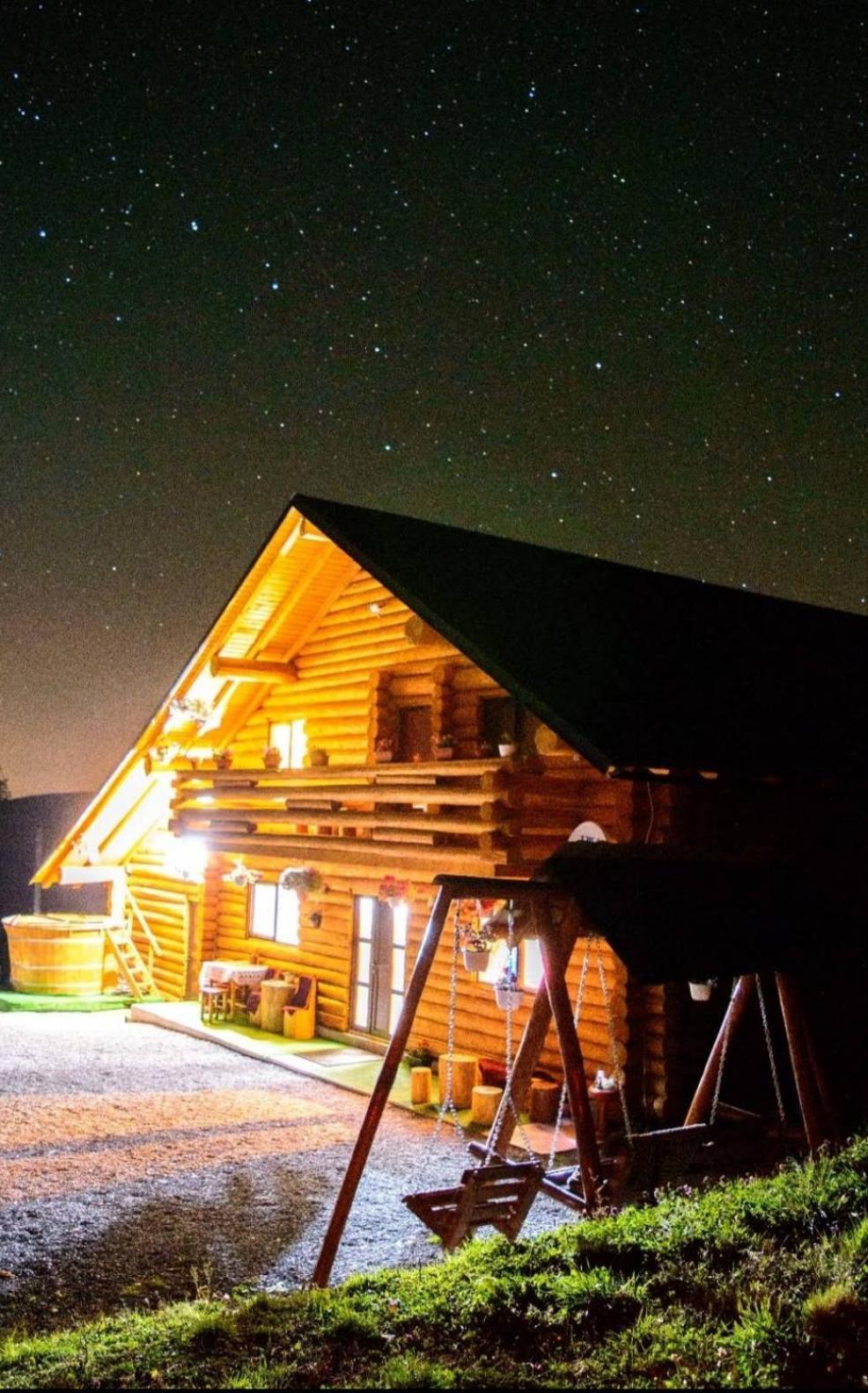 Cabana Colt De Munte Garda de Sus Bagian luar foto