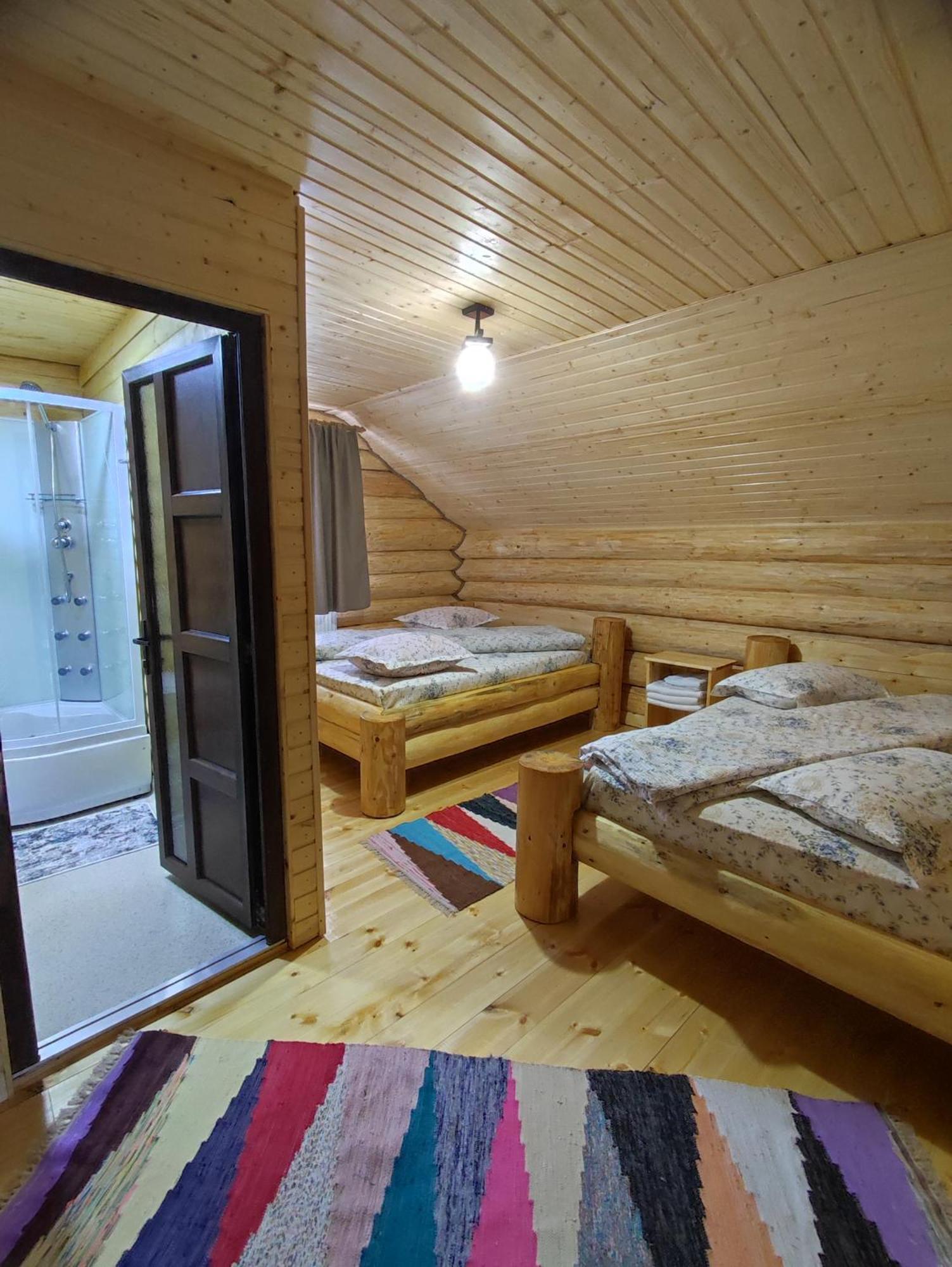 Cabana Colt De Munte Garda de Sus Bagian luar foto