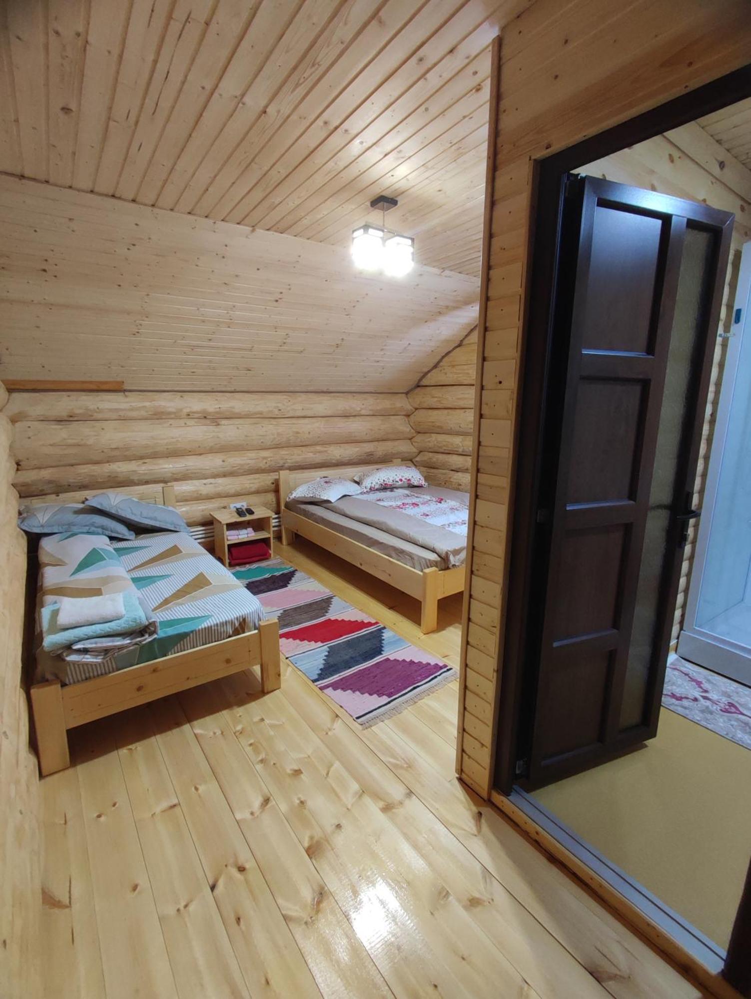 Cabana Colt De Munte Garda de Sus Bagian luar foto