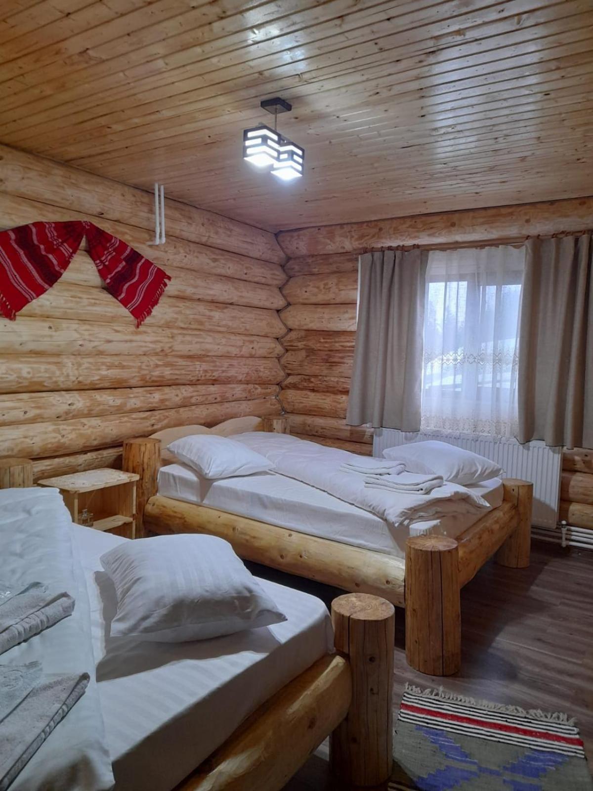 Cabana Colt De Munte Garda de Sus Bagian luar foto